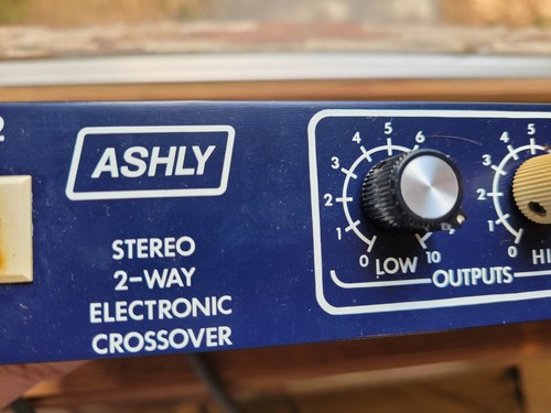 Crossover elettronico vintage