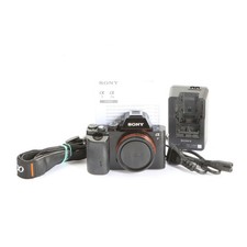 Sony Alpha 7 + 13 Tsd. Scatti