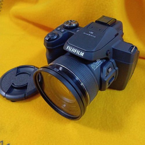 Fotocamera digitale compatta