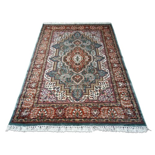 Antico tappeto orientale
