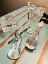 Swarovski Crystal Melodies pianoforte a coda, liuto, violino e arpa