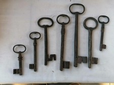 Lotto 7 Chiavi Vecchie Antiche in Ferro di varie grandezze Maschio Femmina