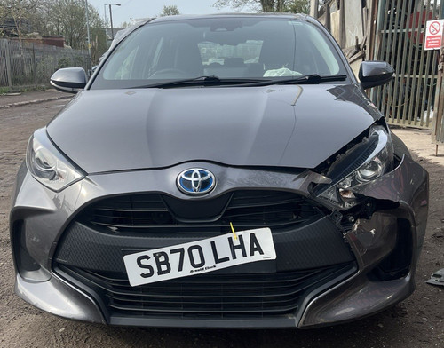 Toyota yaris hybrid - yaris,