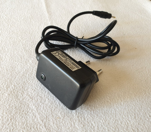 Caricabatteria alimentatore