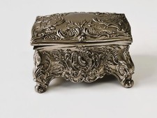 ANTICO PORTAGIOIE STILE VENEZIANO IN METALLO CESELLATO A MANO PRIMI 900