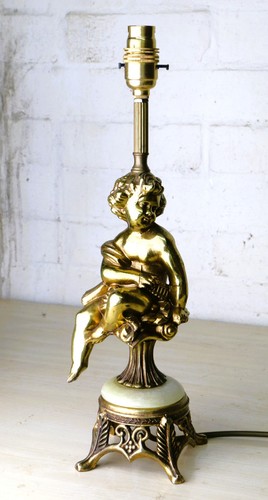 Lampada tavolo una piccola - tavolo,