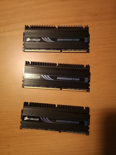 Corsair dominator 4gb 1600 - 4gb,