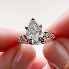 2.89 TCW Pear Cut Moissanite
