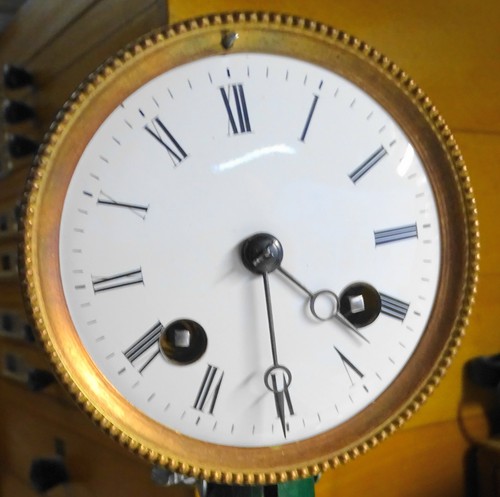 Vecchio movimento per orologio - vecchio,
