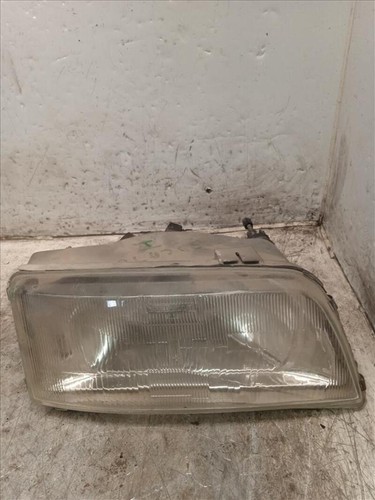 35680748 faro fanale destro