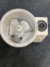 Bosch Miscelatore Universale 700 Watt MUM 60 40 70 Miscelatore, Ciotola, Doppio Attacco B.w