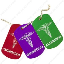 Medaglietta sanitaria salva vita. GRATIS Incisione di dati e patologie