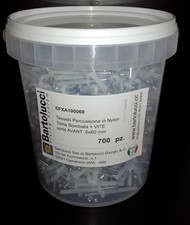 Secchiello con 700 tasselli - 700,