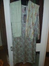 Tuta Rafia floreale rosa e