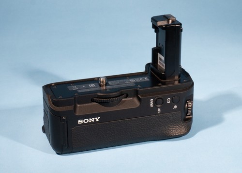 Sony c2em battery - battery, grip