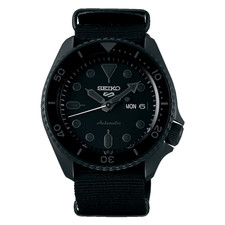 Seiko 5 Sports SKX Street