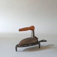 Ferro da Stiro Antico Con Kern + Coaster Puppenbügeleisen Del 1910 1.117RAI