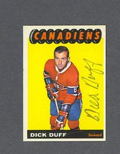 Carta Topps Dick Duff firmata