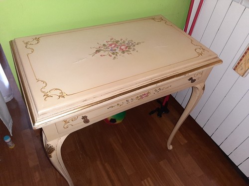 Tavolino con specchio stile - in,