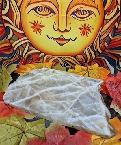 Stunning moonstone crystal - stunning,
