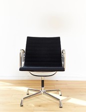Sedia gruppo Charles & Ray Eames alluminio EA 108 per Vitra I 1 di 4
