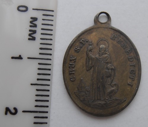 Vintage religious medal - vintage,
