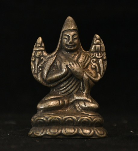 Statua buddha kama - buddha, je
