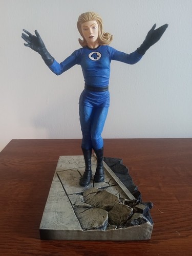 Statua donna invisibile marvel - statua,