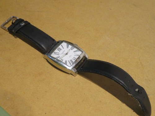 Vecchio orologio polso - vecchio,