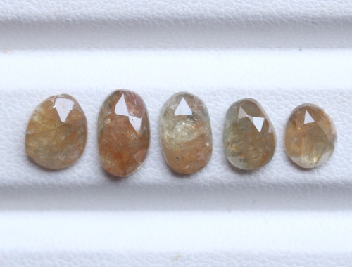 Lotto cabochon sfaccettato
