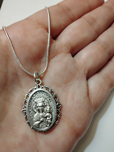 Unica collana medaglia - medaglia, nostra