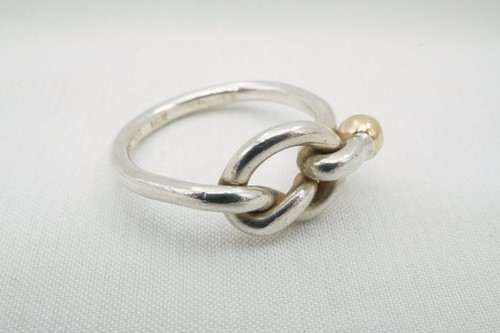 Tiffany love knot - &,