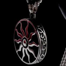 Collana con ciondolo pendaglio medaglione Sole Indiano color argento uomo donna.