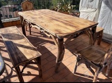 Tavolo artigianale da cucina in legno di radice + due panche e due sedie 