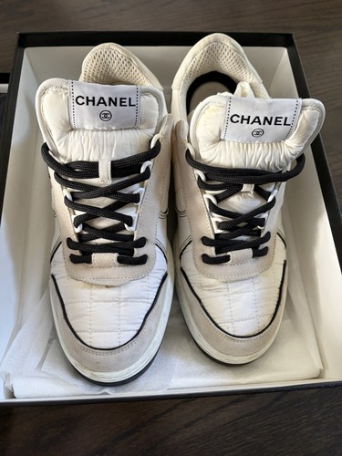 Sneakers chanel logo - chanel,