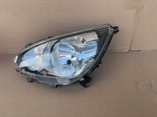 Faro proiettore anteriore