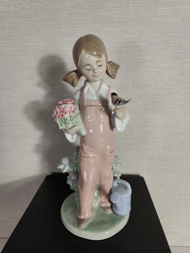 Statuina lladro 5217 - #5217, spring