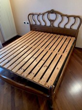 letto matrimoniale usato in legno lavorato color legno Lu 216 cm H 45 cm La 170 