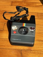 Polaroid Now nera con scatola e accessori