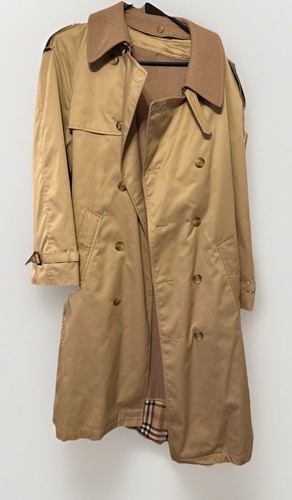 Burberry trench coat - coat, tan