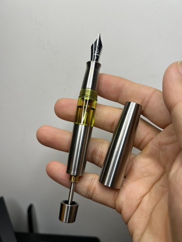Liberum titanium penna - liberum,