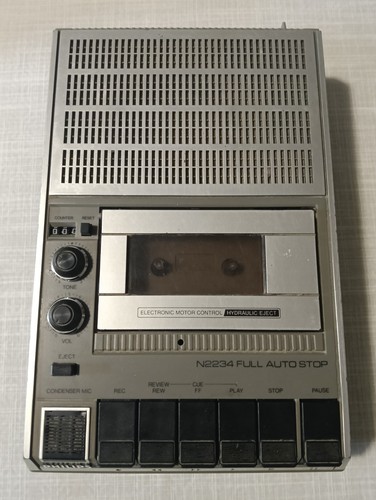 Registratore cassette - a,
