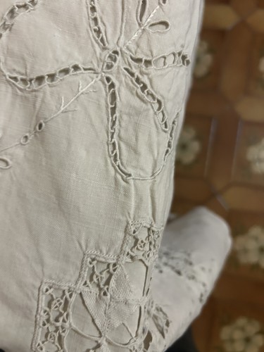 Tenda antica ricamata mano - antica,