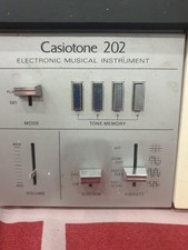 Casiotone 202 48 tasti 1981