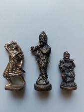 KINDER SOLDATINI : 1 SAMURAI  E 2 IDOLI / SORPRESINE IN METALLO