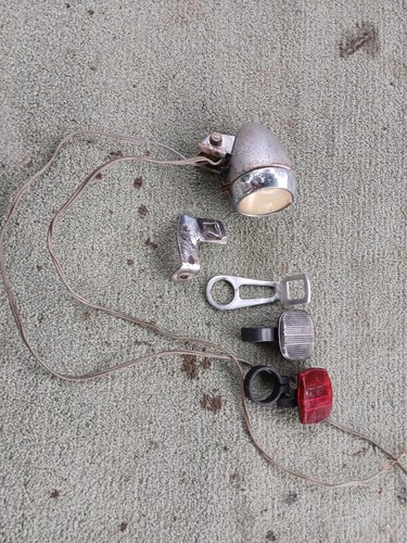 Vintage bicycle front - bicycle, lamp