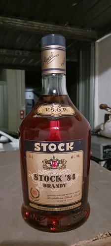 Bottiglia brandy stock - brandy,