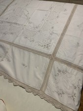 Tovaglia in lino con pizzo e