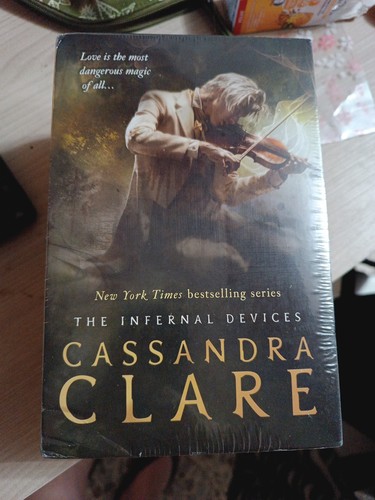 Cassandra clare the - cassandra, infernale