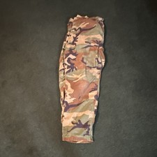 Pantaloni mimetici militari